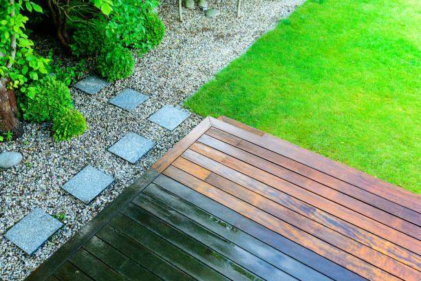 Best Sidewalk and Walkway Cleaning  in Bloomingdale, FL